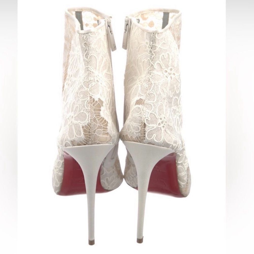100% AUTHENTIC NEW WOMEN
LOUBOUTIN GIPSY BOOTIE 100 WHITE
BOOTS/BOOTY US 8 - Picture 5 of 5
